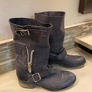 Steve Madden Black Leather Distressed Moto Boots